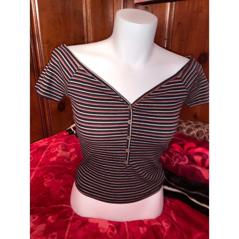 Fashionnova Off the shoulder shirt